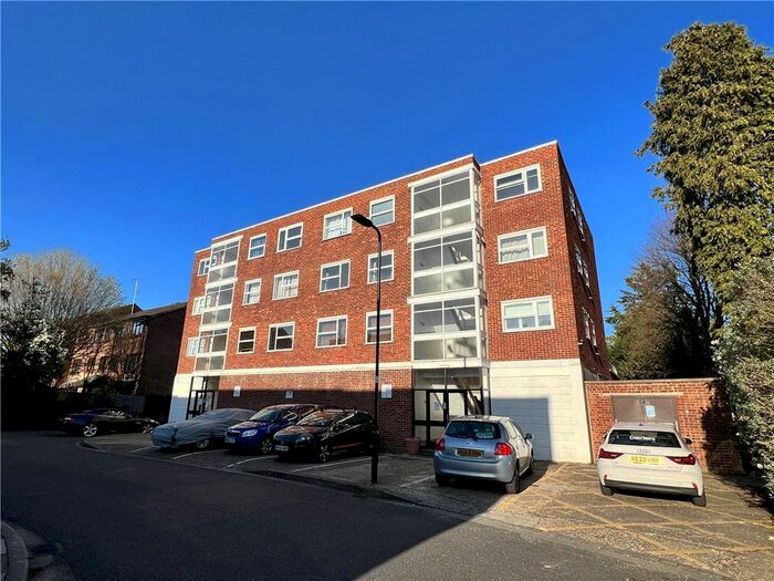 2 Bedroom Flat To Rent In Chatsfield Place, London, W5