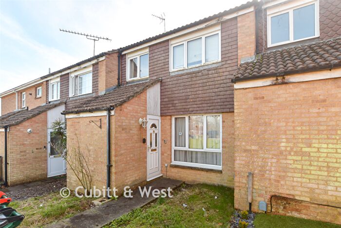 3 Bedroom Terraced House For Sale In Tunnmeade, Ifield, Crawley, West Sussex, RH11
