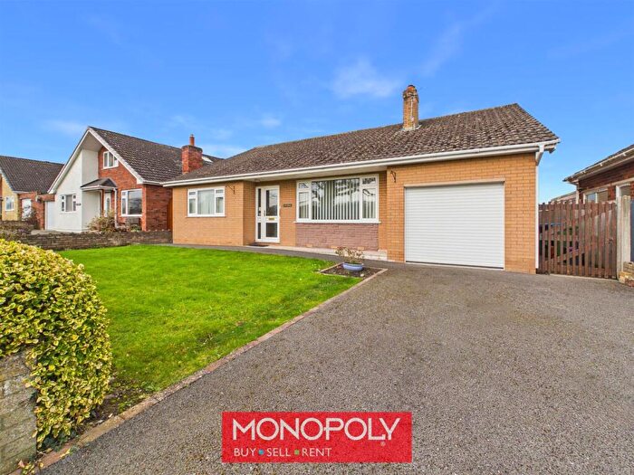 3 Bedroom Detached House For Sale In Henllan Road, St. Asaph, LL17
