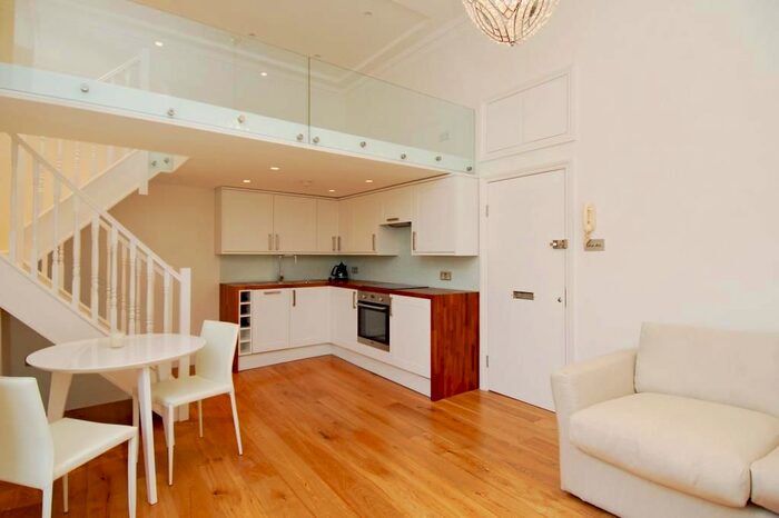 1 Bedroom Flat To Rent In Pinehurst Court, Colville Gardens, W11