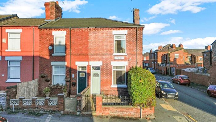 2 Bedroom End Terrace House For Sale In Greenfield Road, Dentons Green, WA10
