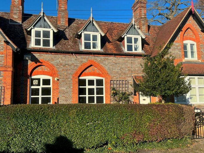 3 Bedroom Terraced House To Rent In Church Close, East Hagbourne, Didcot, OX11