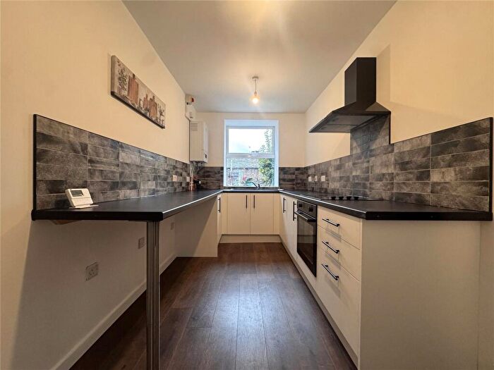 4 Bedroom Terraced House To Rent In Watkin Street, Rochdale, Greater Manchester, OL16