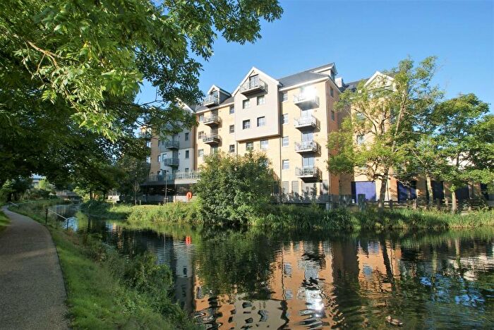2 Bedroom Apartment To Rent In Riverside Wharf, Bishop'S Stortford, CM23
