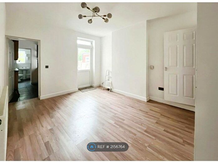 3 Bedroom End Of Terrace House To Rent In Powell Street, Wolverhampton, WV10