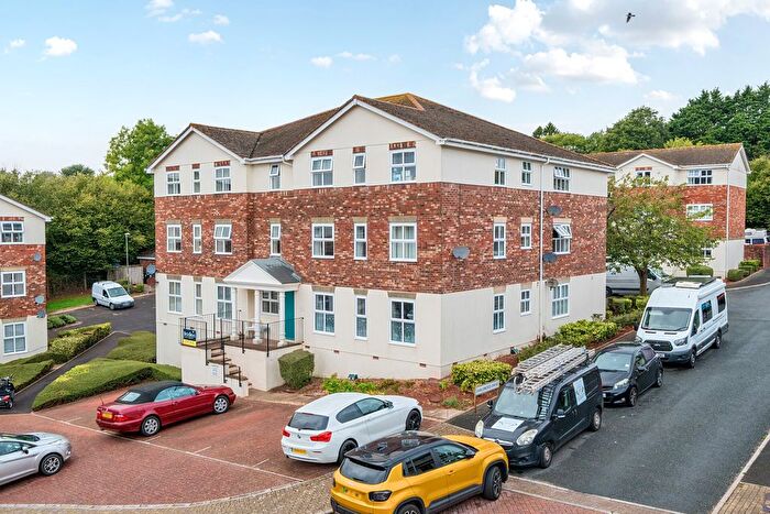 2 Bedroom Flat For Sale In Earlswood Drive, Paignton, Devon, TQ3
