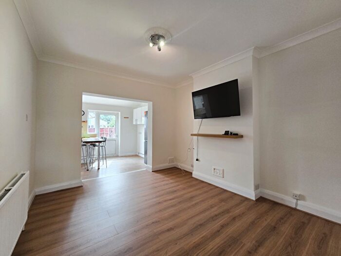 4 Bedroom Terraced House To Rent In Stanford Way, London, SW16
