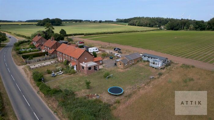 3 Bedroom Semi-Detached House For Sale In Barmer Cottages, Fakenham Road, Syderstone, PE31