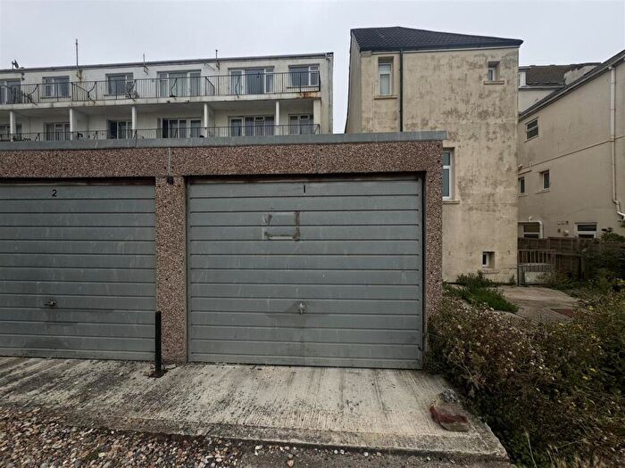 Garage / Parking To Rent In Pelham Road, Seaford, BN25