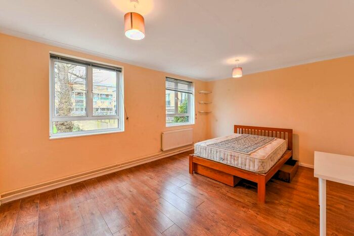 2 Bedroom Maisonette To Rent In Camden Street, Camden Town, London, NW1