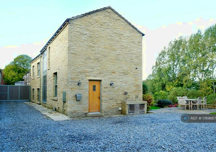 3 Bedroom Semi-Detached House To Rent In Anchor Place, Brighouse, HD6