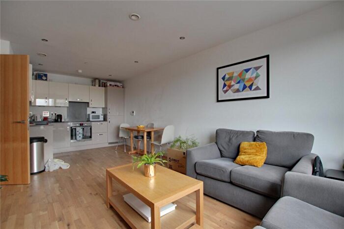 2 Bedroom Apartment To Rent In Hewitt, Alfred Street, Reading, Berkshire, RG1