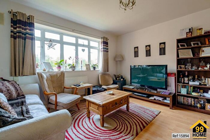 2 Bedroom Flat To Rent In Wheathill House, London, United Kingdom, SE20