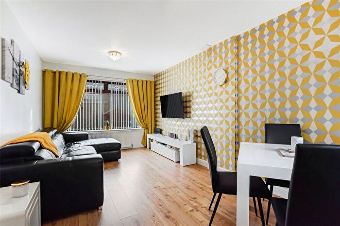 2 Bedroom Terraced House For Sale In West Park Avenue, Leslie, Glenrothes, Fife, KY6