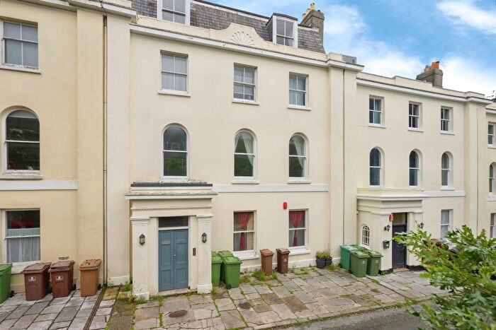 2 Bedroom Flat For Sale In Lipson Terrace, Plymouth, PL4