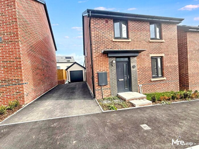 4 Bedroom Detached House For Sale In Fern Drive, Penllergaer, Swansea, SA4