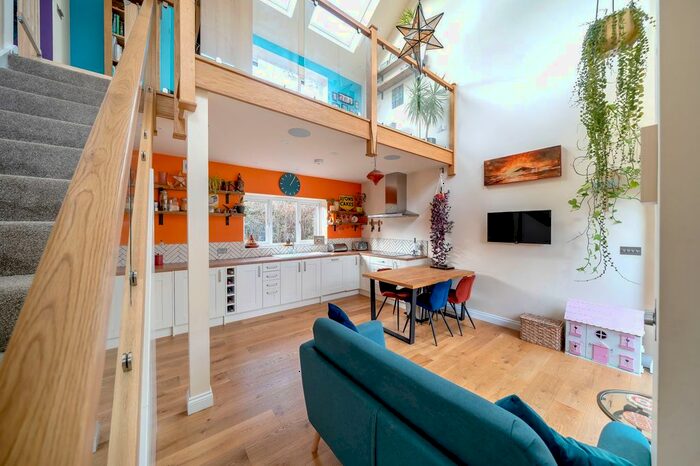 2 Bedroom End Of Terrace House For Sale In Goldfinch Way, South Wonston, SO21