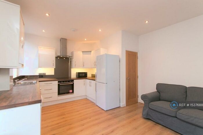 4 Bedroom Semi-Detached House To Rent In Alderson Road, Liverpool, L15