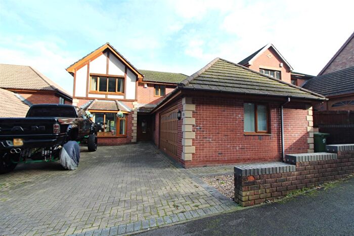 4 Bedroom Detached House For Sale In The Glade, Wyllie, Blackwood, NP12