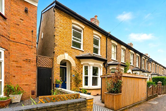 4 Bedroom End Of Terrace House For Sale In Chelmsford Road, Walthamstow, London, E17