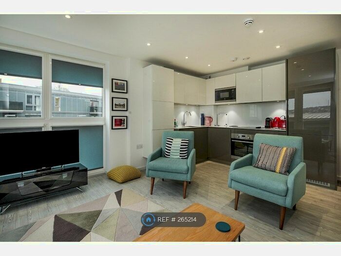 2 Bedroom Flat To Rent In Embankment House, Brighton, BN1