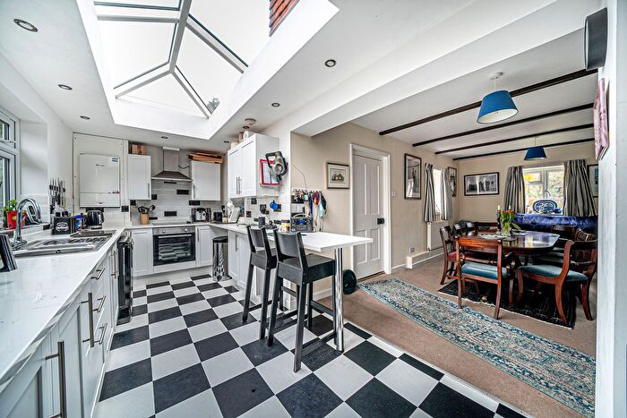 4 Bedroom Detached House For Sale In Mount Cottage, Little Shore Lane, Southampton, Hampshire, SO32