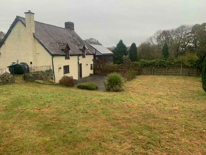 3 Bedroom Semi-Detached House To Rent In Knighton, Powys, LD7