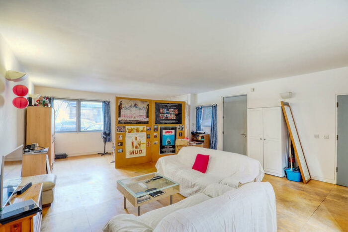 Flat To Rent In Ffinch Street, SE8