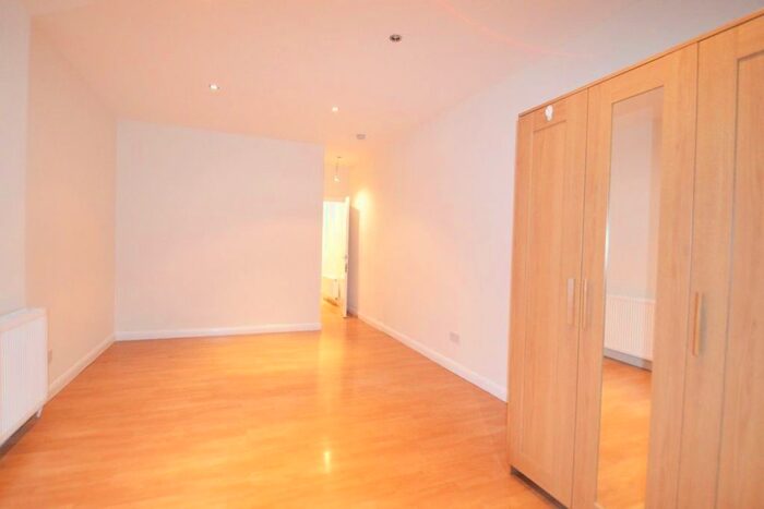 Studio To Rent In Marlborough Road, London, N22