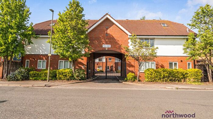 2 Bedroom Flat For Sale In Holly Court, Sandy Lane, Littlemore, Oxford, OX4