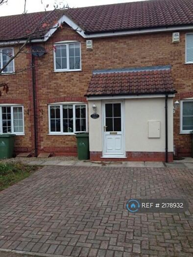 2 Bedroom Terraced House To Rent In Farmhouse Mews, Grimsby, DN36