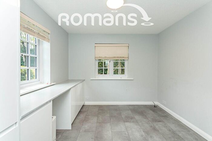 1 Bedroom Flat To Rent In Fairway Heights, Camberley, GU15
