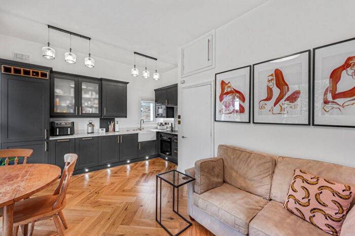 1 Bedroom Flat For Sale In Agar Grove, Camden, NW1