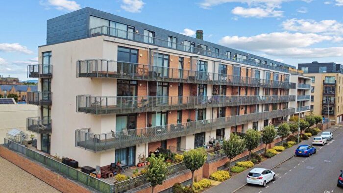 2 Bedroom Flat To Rent In Hopetoun Street, Broughton, Edinburgh, EH7