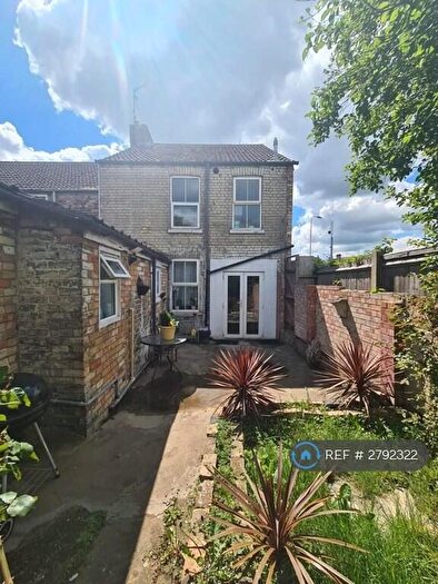 1 Bedroom Flat To Rent In Russell Street, Peterborough, PE1