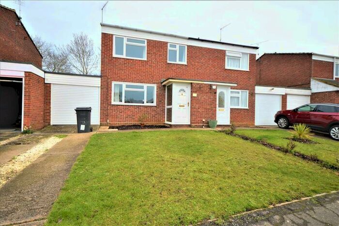 3 Bedroom Semi-Detached House To Rent In Knapton Close, Springfield, Chelmsford CM1