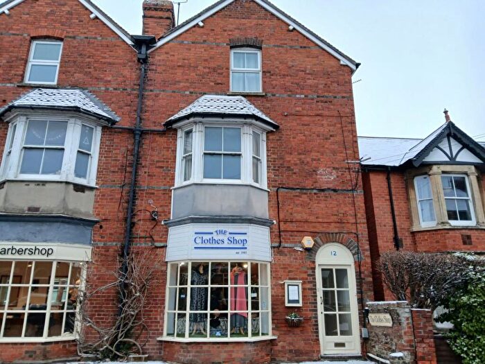 1 Bedroom Flat For Sale In Flat B, Pound Street, Newbury, Berkshire, RG14