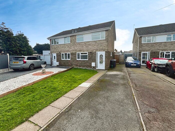 3 Bedroom Semi-Detached House For Sale In Harwood Avenue, Branston, Burton-on-Trent, DE14