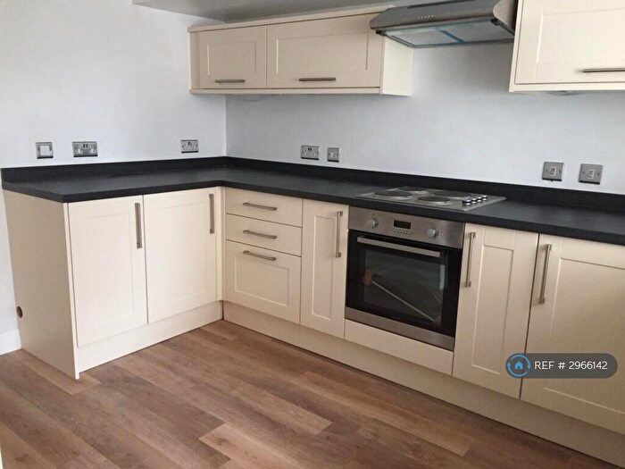 1 Bedroom Flat To Rent In Longfellow Avenue, Bath, BA2