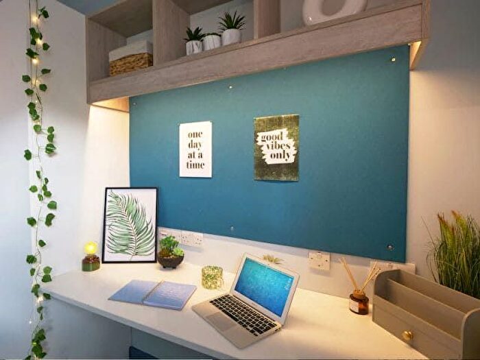 1 Bedroom Flat To Rent In Kingston Hall Road, Kingston Upon Thames, KT1