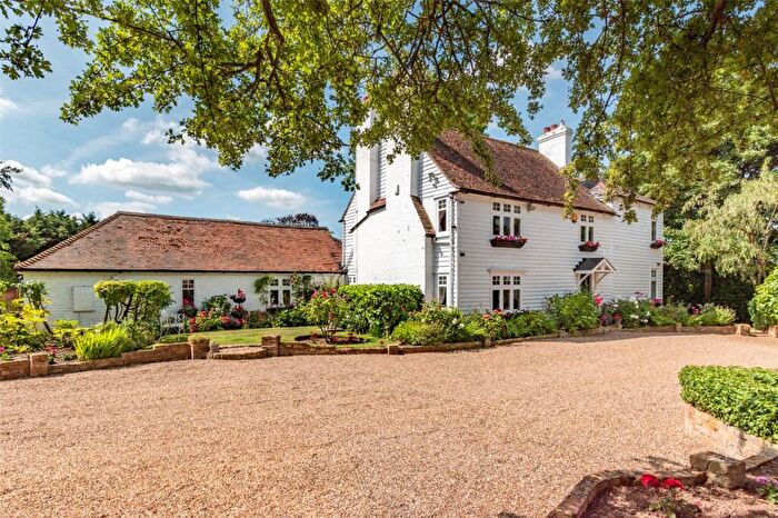 5 Bedroom Detached House For Sale In Highlands Hill, Swanley Village, Kent, BR8