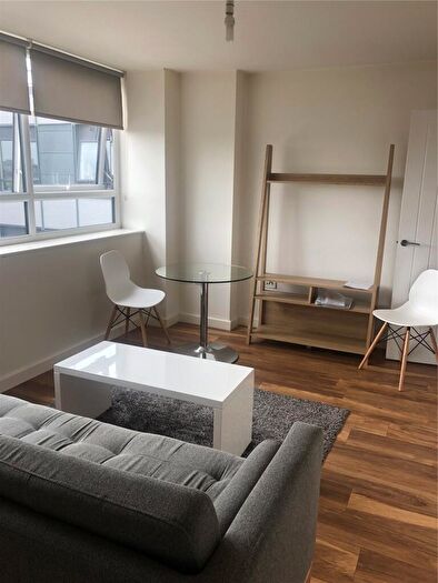 1 Bedroom Flat To Rent In Grove House, Skerton Road, M16