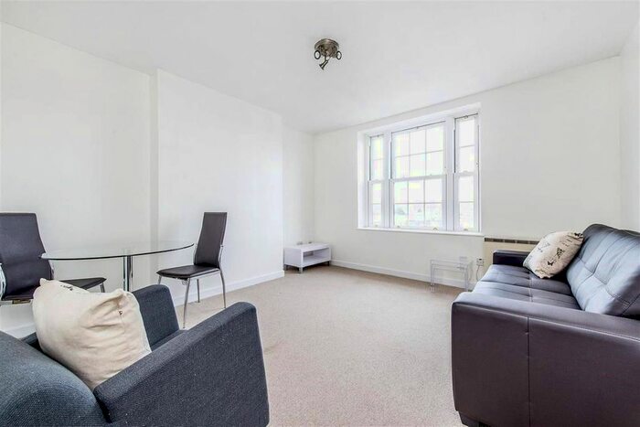 1 Bedroom Flat To Rent In Ebury Bridge Road, Pimlico, London, SW1W