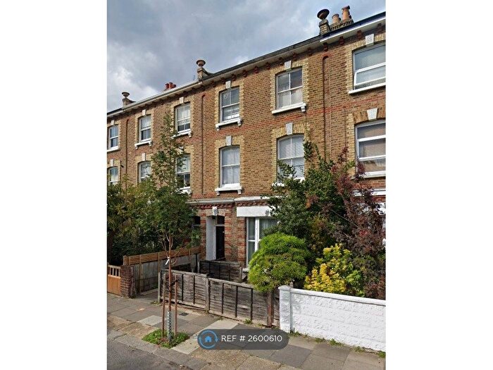 Studio To Rent In Askew Crescent, London, W12