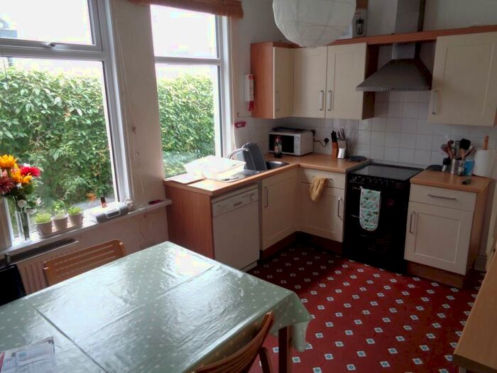 4 Bedroom House To Rent In Llanishen Street, Heath, Cardiff, CF14