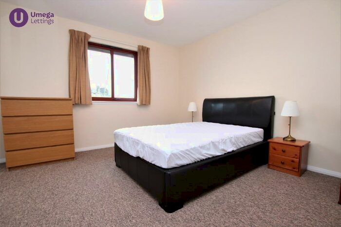 2 Bedroom Flat To Rent In Harrismith Place, Easter Road, Edinburgh, EH7