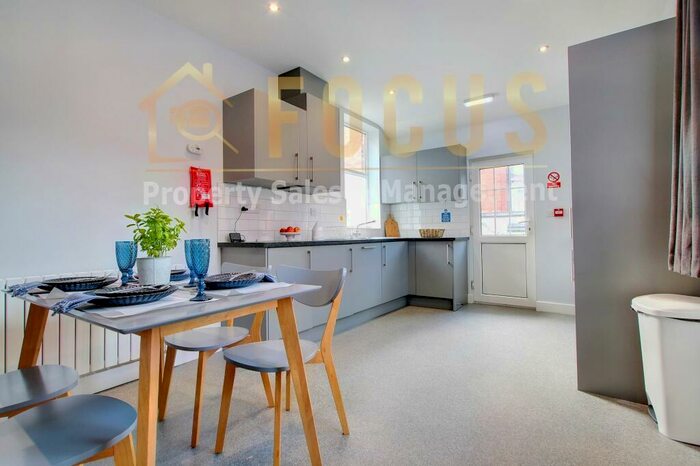 4 Bedroom End Of Terrace House To Rent In St. Leonards Road, Leicester, LE2