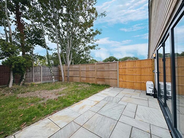 2 Bedroom Bungalow To Rent In Obelisk Close, Holbury, SO45