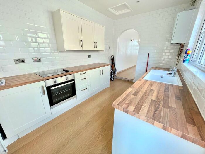 2 Bedroom House To Rent In Power Road, Portsmouth, PO1