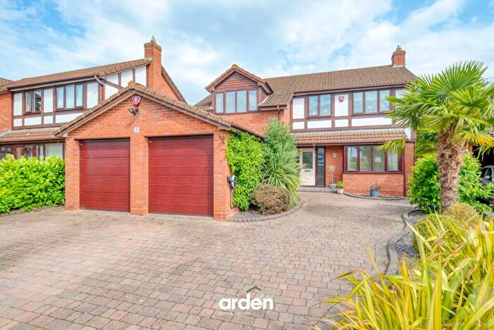 4 Bedroom Detached House For Sale In Hillview Close, Lickey End, B60